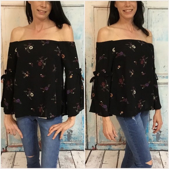 Tops - Last 1 Small! Floral Off the Shoulder Top